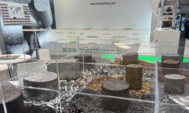 29.07.2025 Pressemitteilung, 2.800 Zeichen, 2 Bilder
Ruf Maschinenbau präsentiert auf der EMO 2025 in Halle 11, Stand A18 mit einer flexiblen Formika und einer stationären RUF 15 zwei Varianten für unterschiedliche Bedarfe...